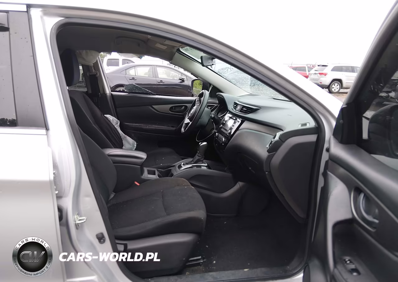 2018 Nissan Rogue Sport S VIN:JN1BJ1CR0JW251169 - 5