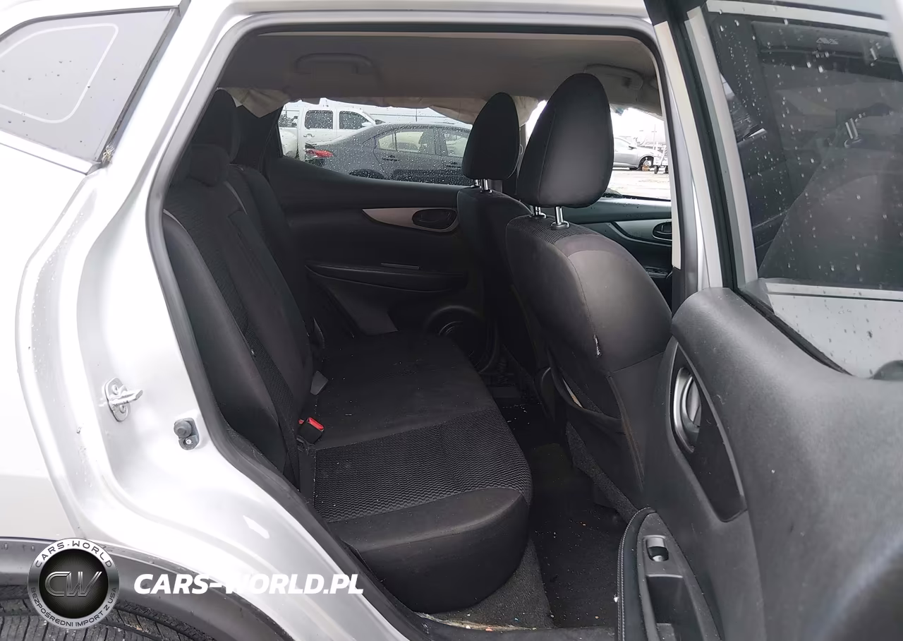 2018 Nissan Rogue Sport S VIN:JN1BJ1CR0JW251169 - 8