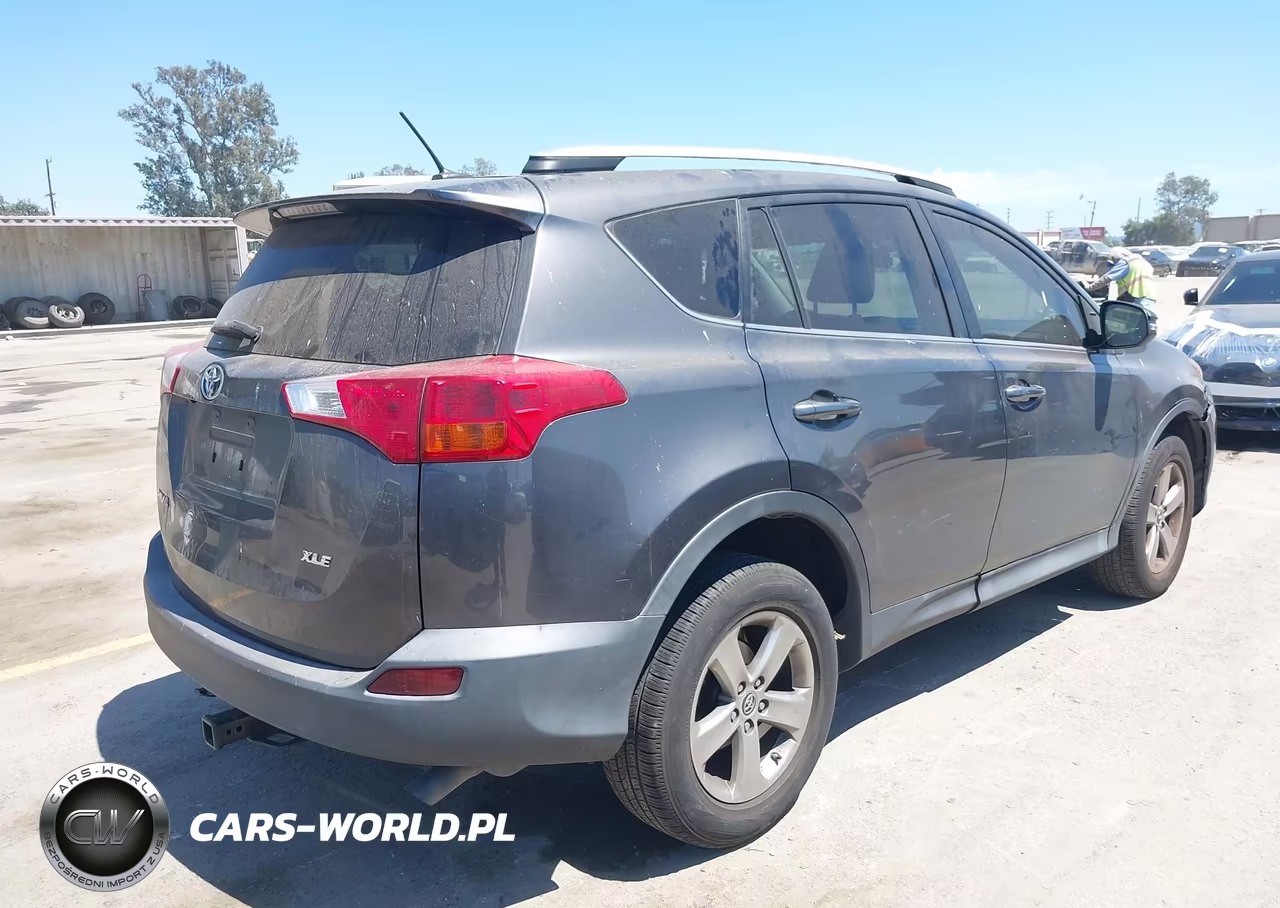 2015 Toyota Rav4 Xle VIN:2T3WFREV1FW151998 - 4