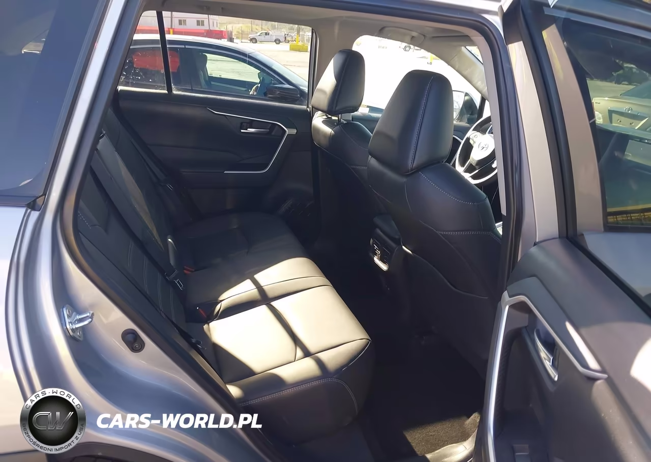 2025 Toyota Rav4 Xle Premium VIN:2T3A1RFV8SW599186 - 8