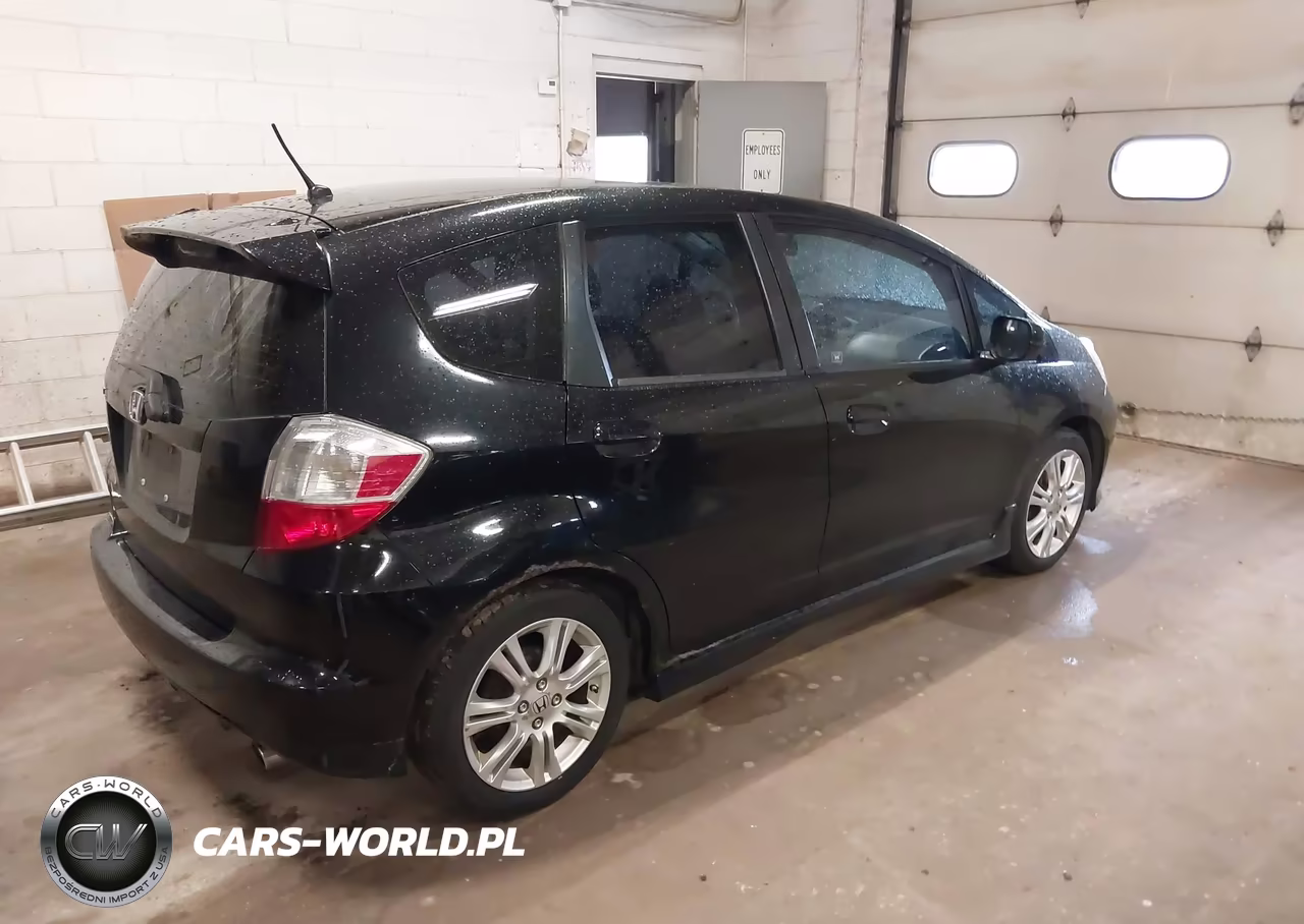 2009 Honda Fit Sport VIN:JHMGE87479S035139 - 4