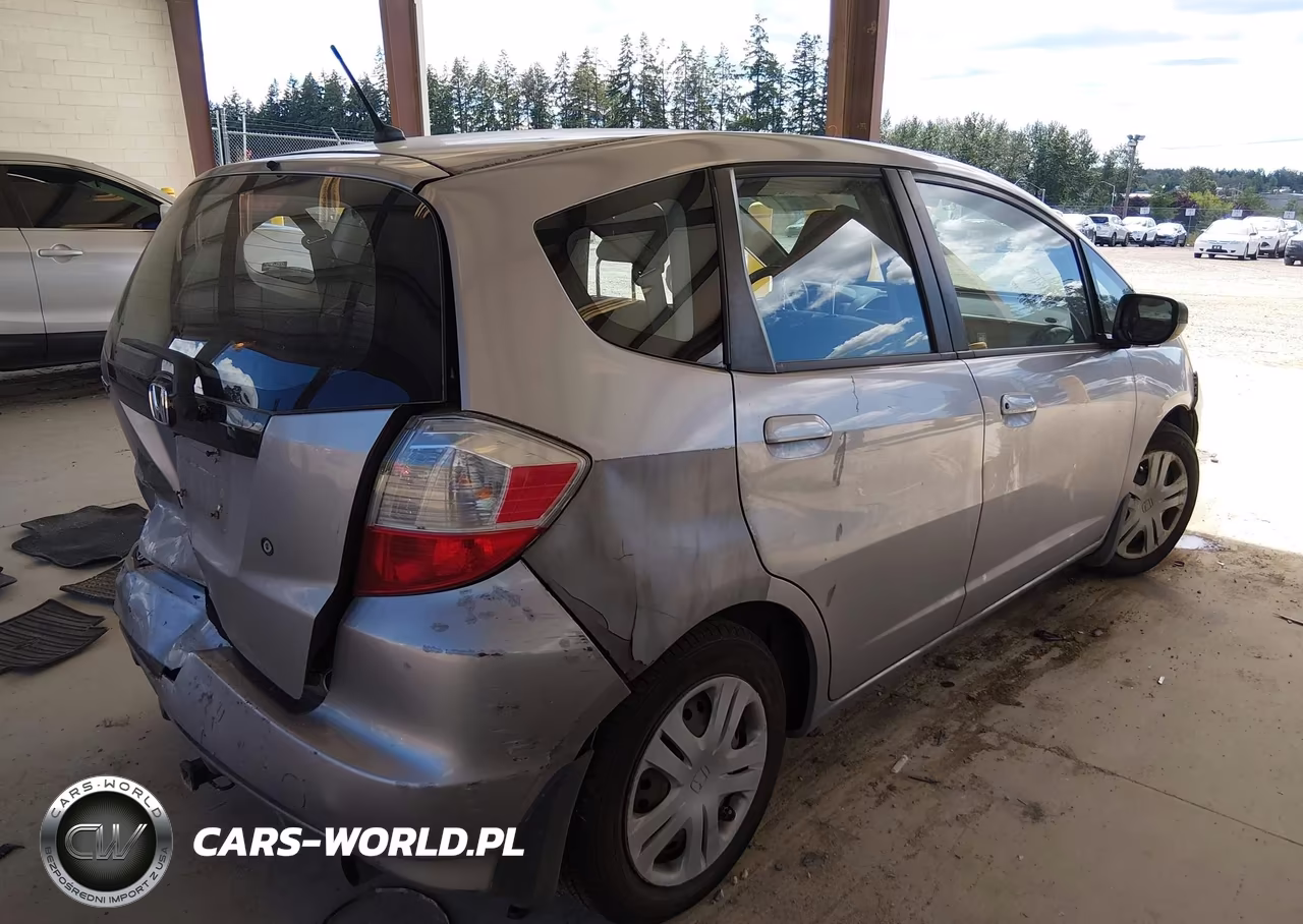 2009 Honda Fit VIN:JHMGE88209S054466 - 4