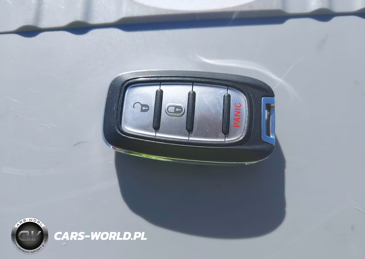 2017 Chrysler Pacifica Lx VIN:2C4RC1CG8HR788833 - 11