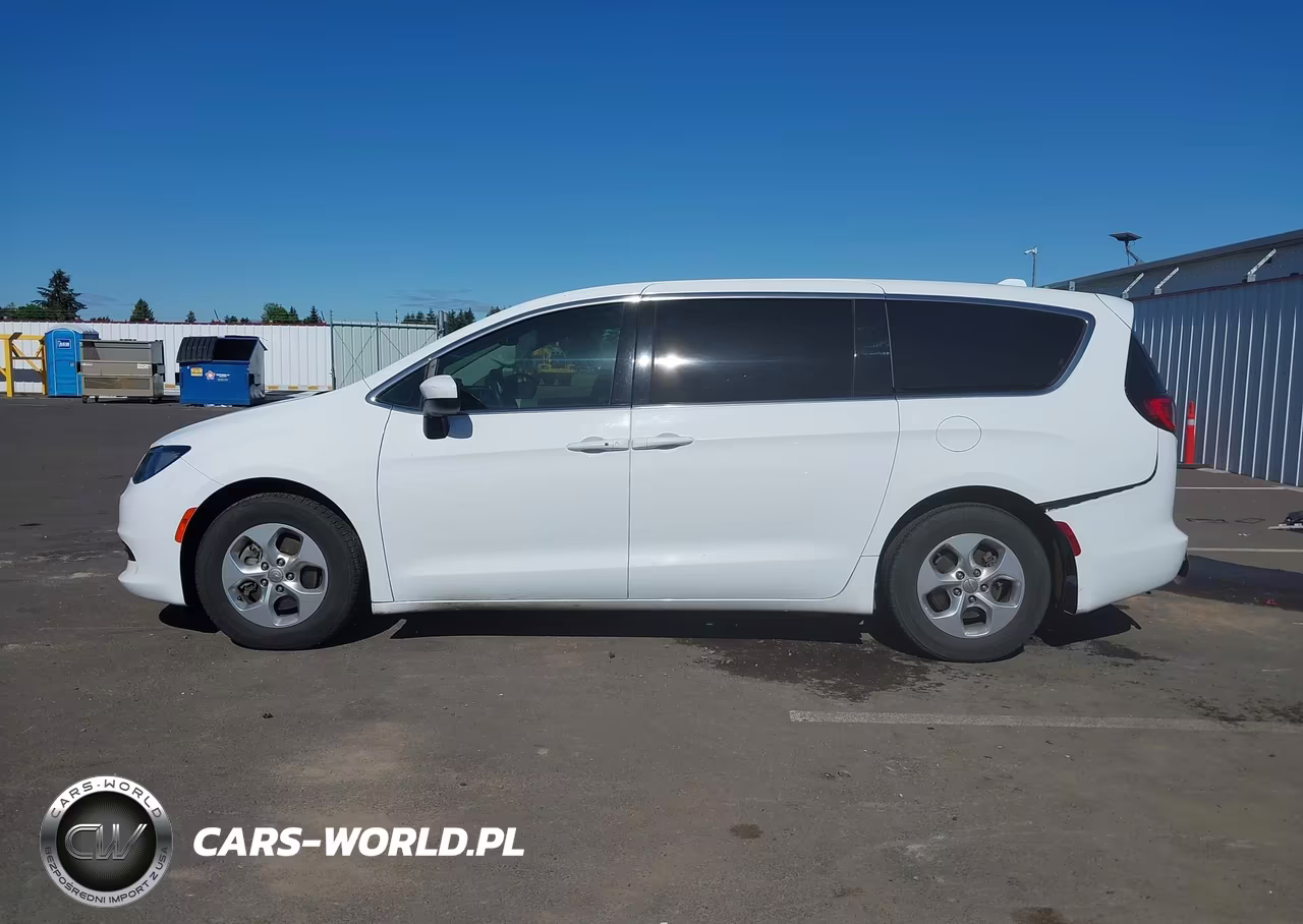2017 Chrysler Pacifica Lx VIN:2C4RC1CG8HR788833 - 14