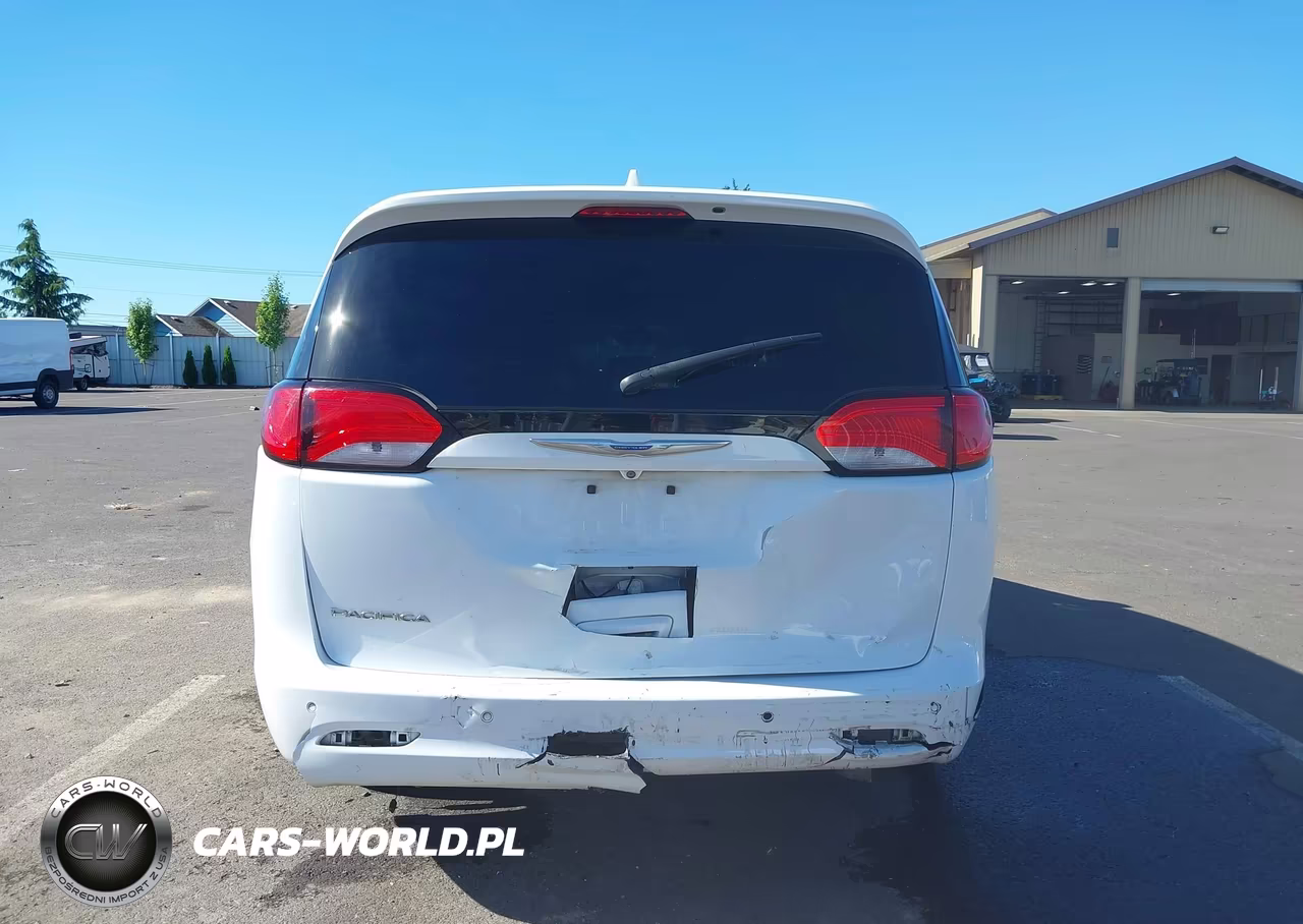 2017 Chrysler Pacifica Lx VIN:2C4RC1CG8HR788833 - 16