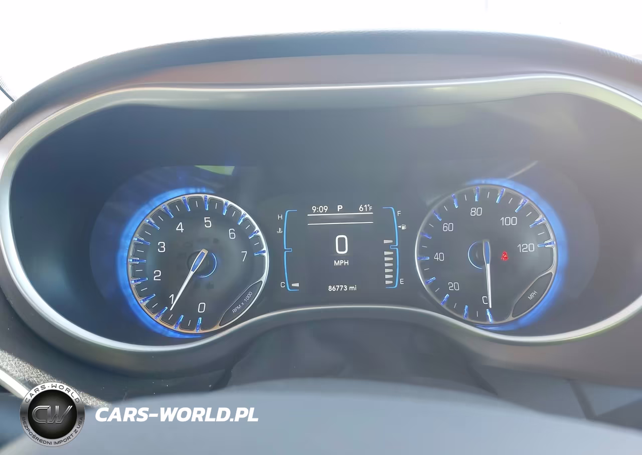 2017 Chrysler Pacifica Lx VIN:2C4RC1CG8HR788833 - 7