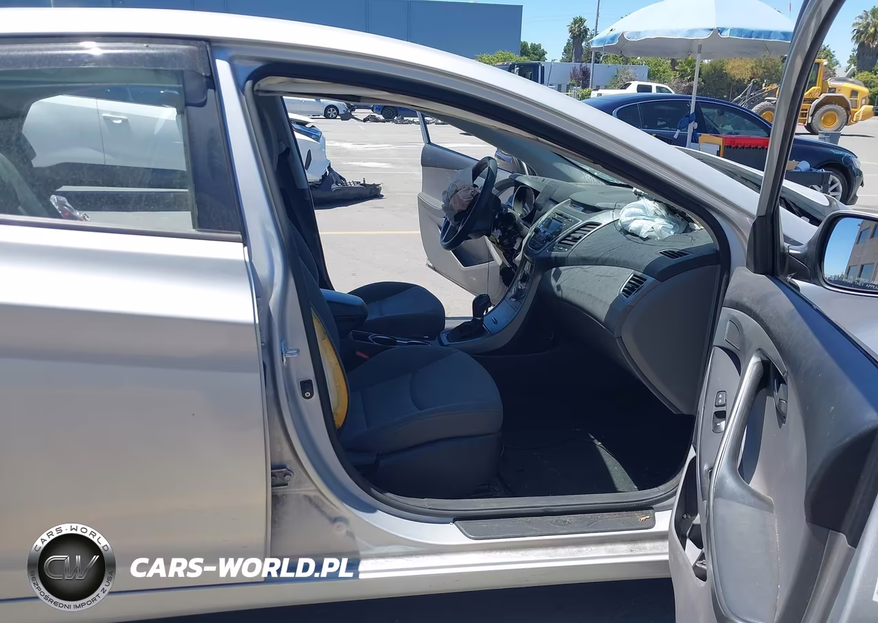 2016 Hyundai Elantra Se VIN:KMHDH4AE3GU481310 - 5