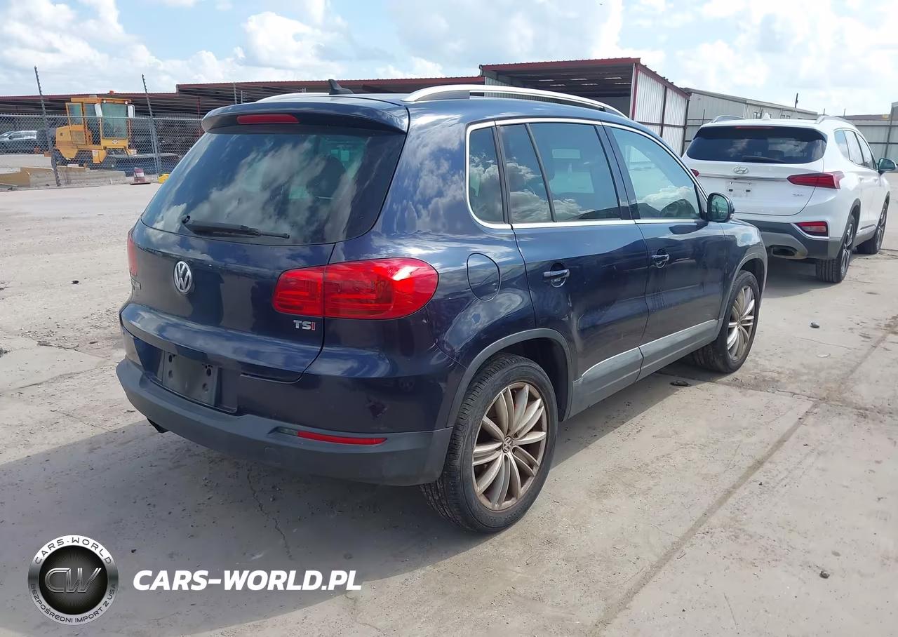 2016 Volkswagen Tiguan Se VIN:WVGAV7AX3GW557269 - 4