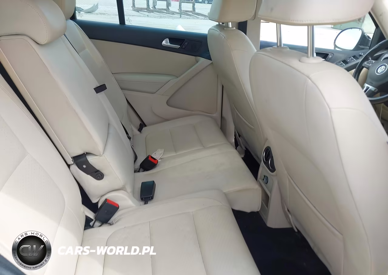 2016 Volkswagen Tiguan Se VIN:WVGAV7AX3GW557269 - 8