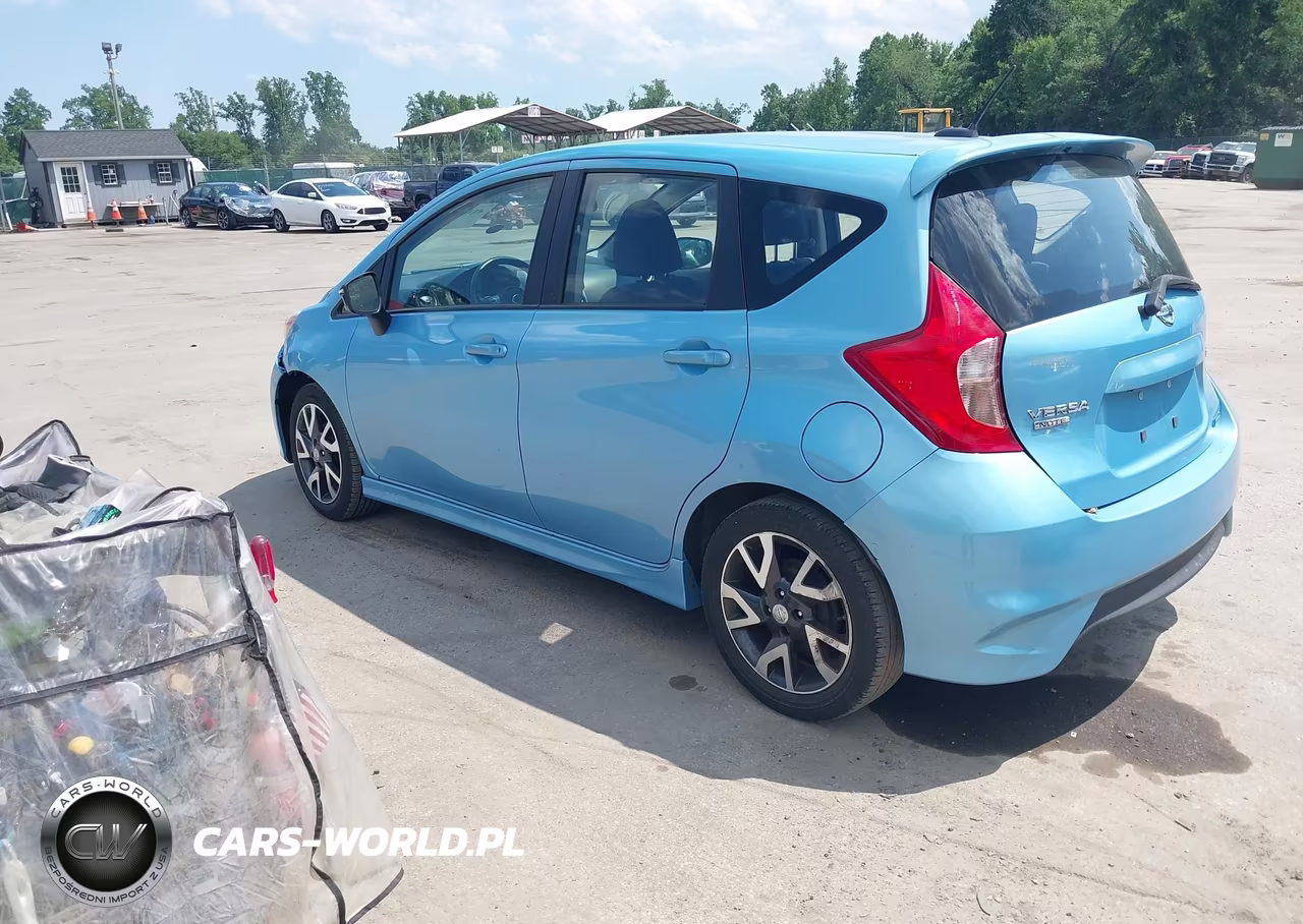 2015 Nissan Versa Note Sr VIN:3N1CE2CP5FL388439 - 3