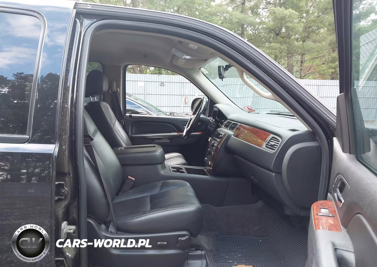 2013 Chevrolet Tahoe Lt VIN:1GNSKBE04DR344785 - 5