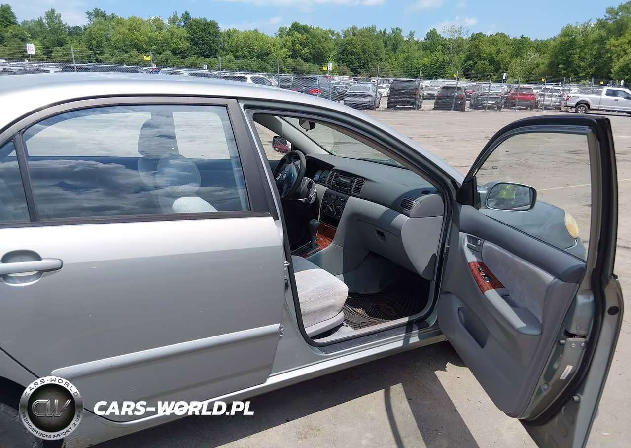 2004 Toyota Corolla Le VIN:2T1BR32E94C270817 - 5