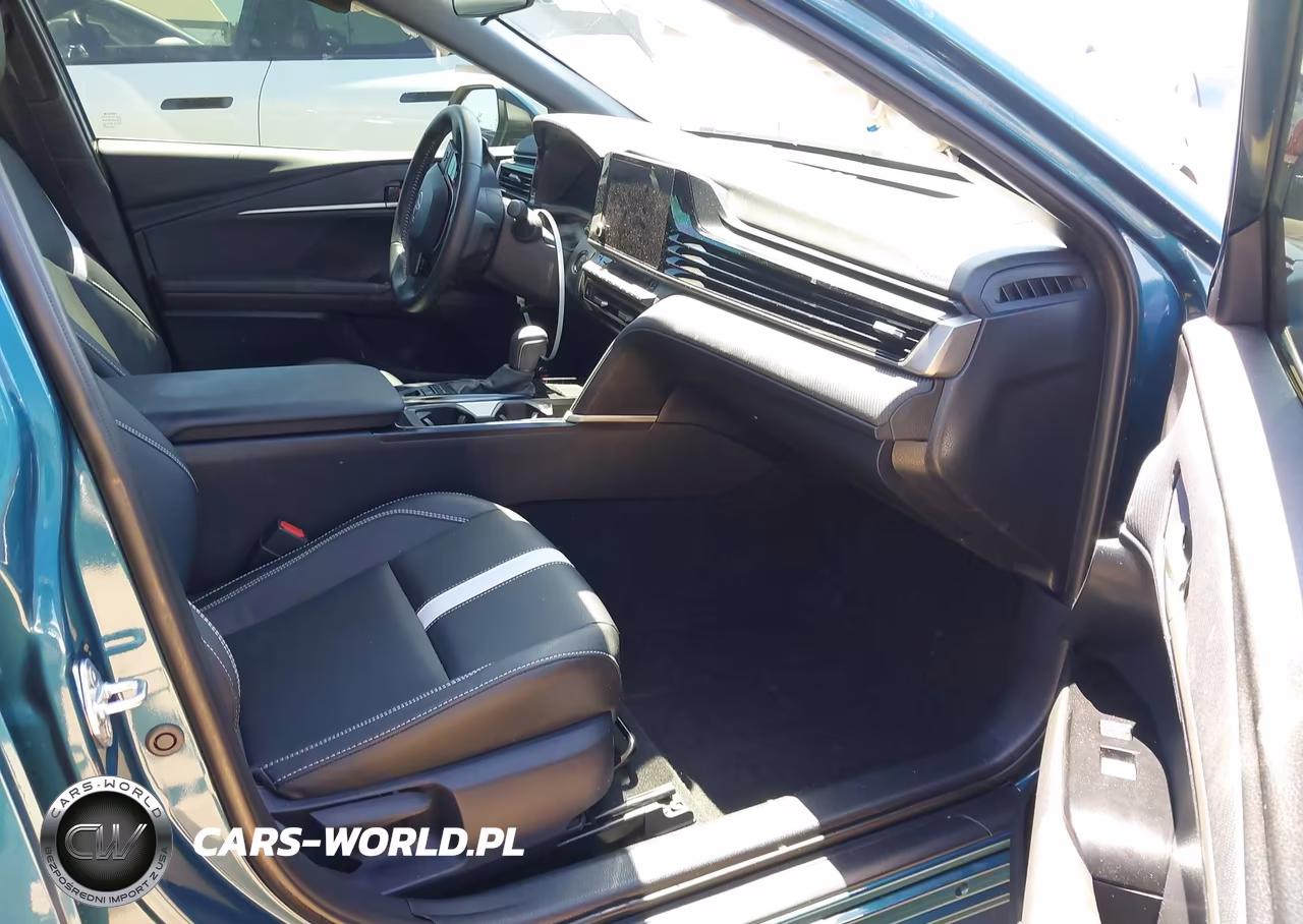 2025 Toyota Camry Se VIN:4T1DAACK9SU561208 - 5