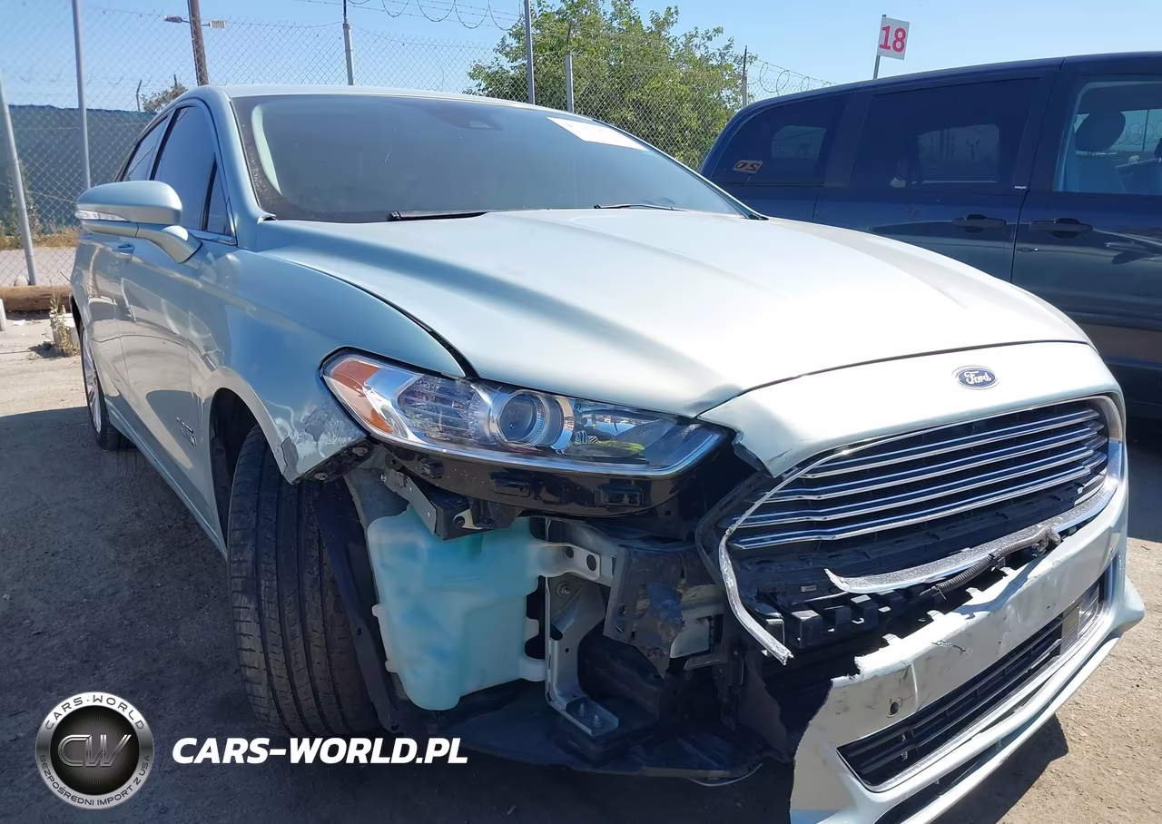 2013 Ford Fusion Energi Titanium VIN:3FA6P0SU1DR285843 - 13