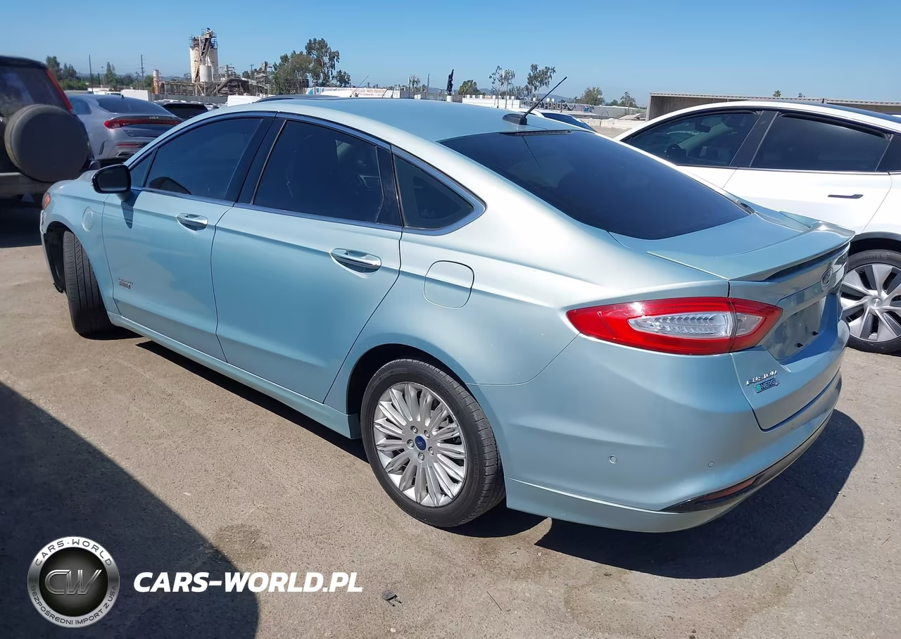 2013 Ford Fusion Energi Titanium VIN:3FA6P0SU1DR285843 - 3