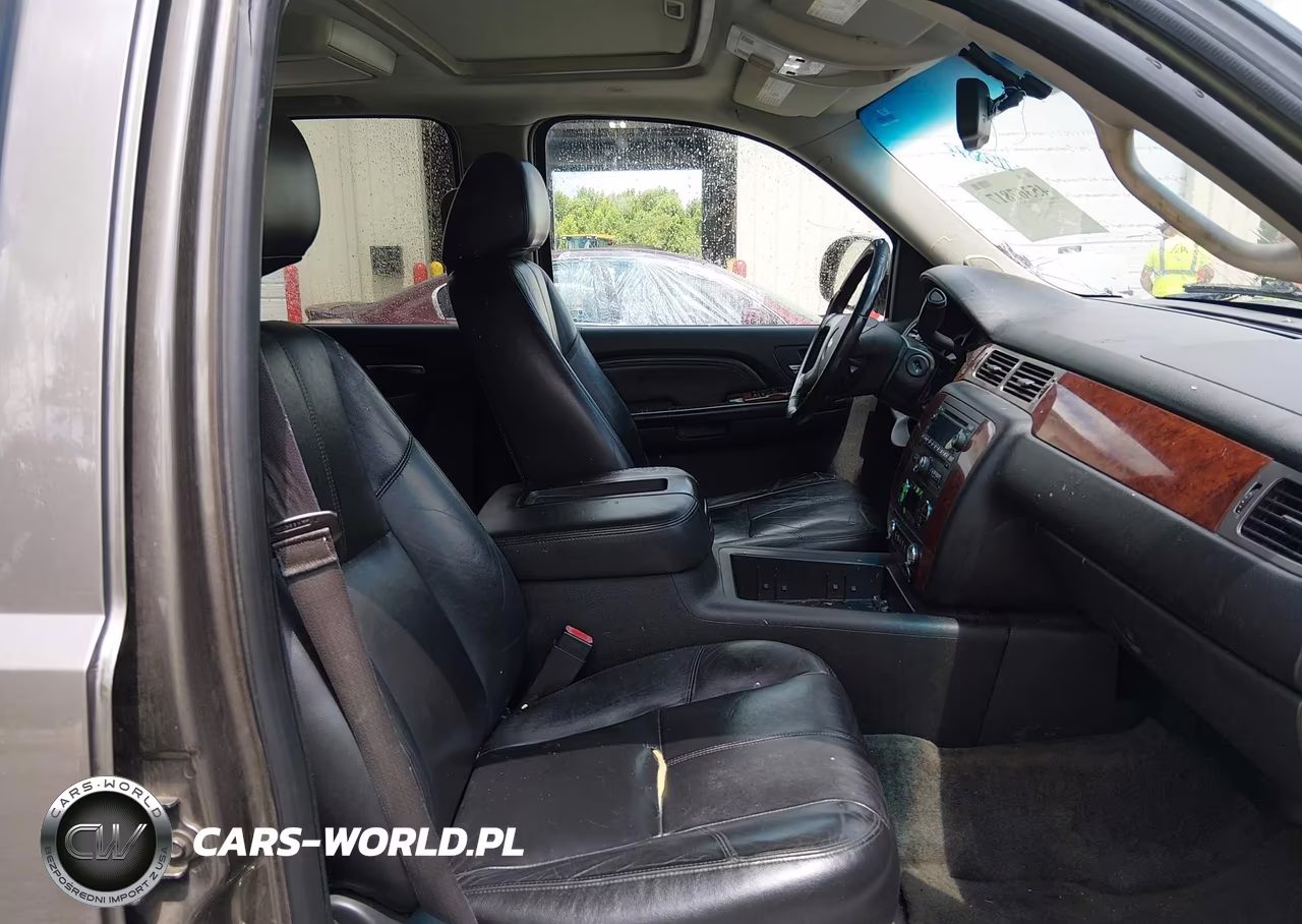 2014 Chevrolet Tahoe Lt VIN:1GNSKBE04ER117887 - 5