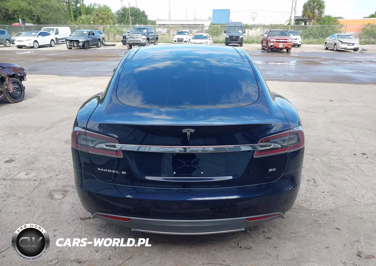 2014 Tesla Model S P85 VIN:5YJSA1H17EFP61268 - 15