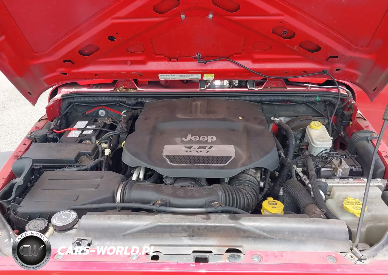 2012 Jeep Wrangler Unlimited Sport VIN:1C4BJWDGXCL210205 - 10