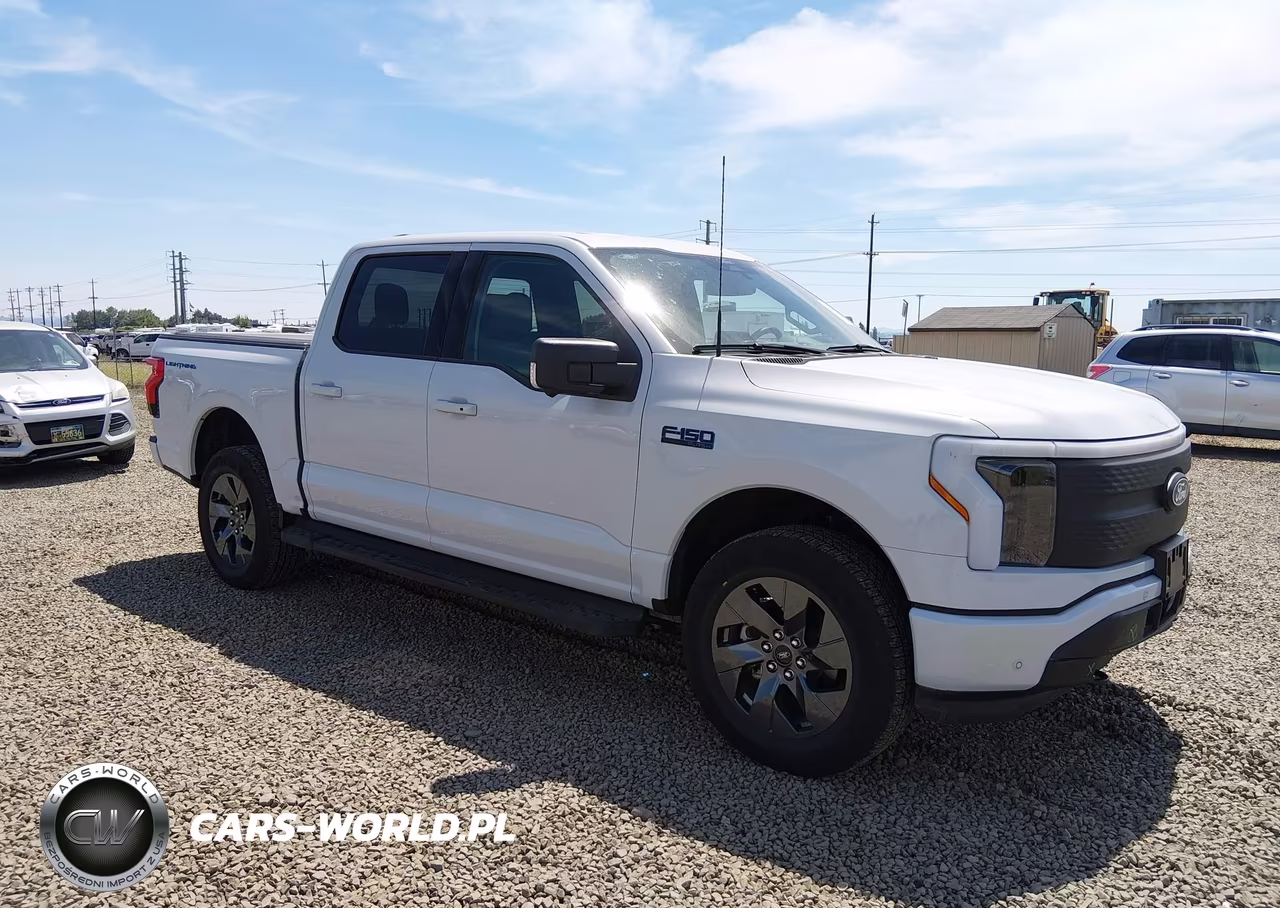 2025 Ford F-150 Lightning Flash – zdjęcie 1 z 21