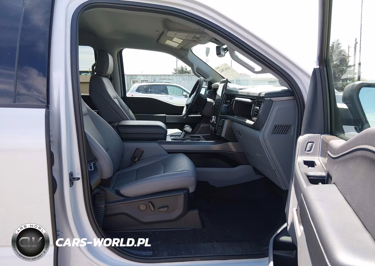 2025 Ford F-150 Lightning Flash VIN:1FT6W3LU9SWG26543 - 5