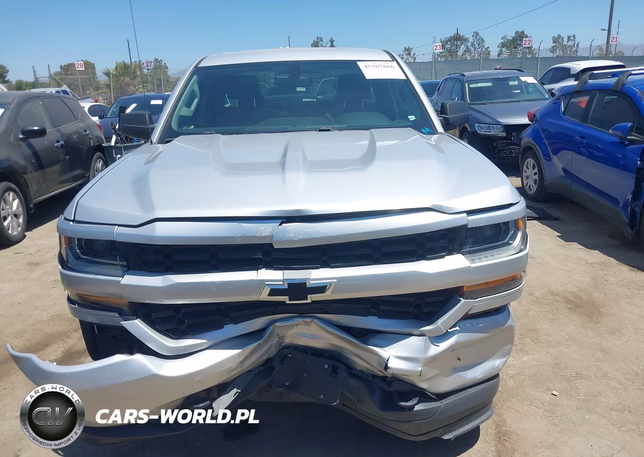 2017 Chevrolet Silverado 1500 Custom VIN:1GCRCPEH2HZ299357 - 12