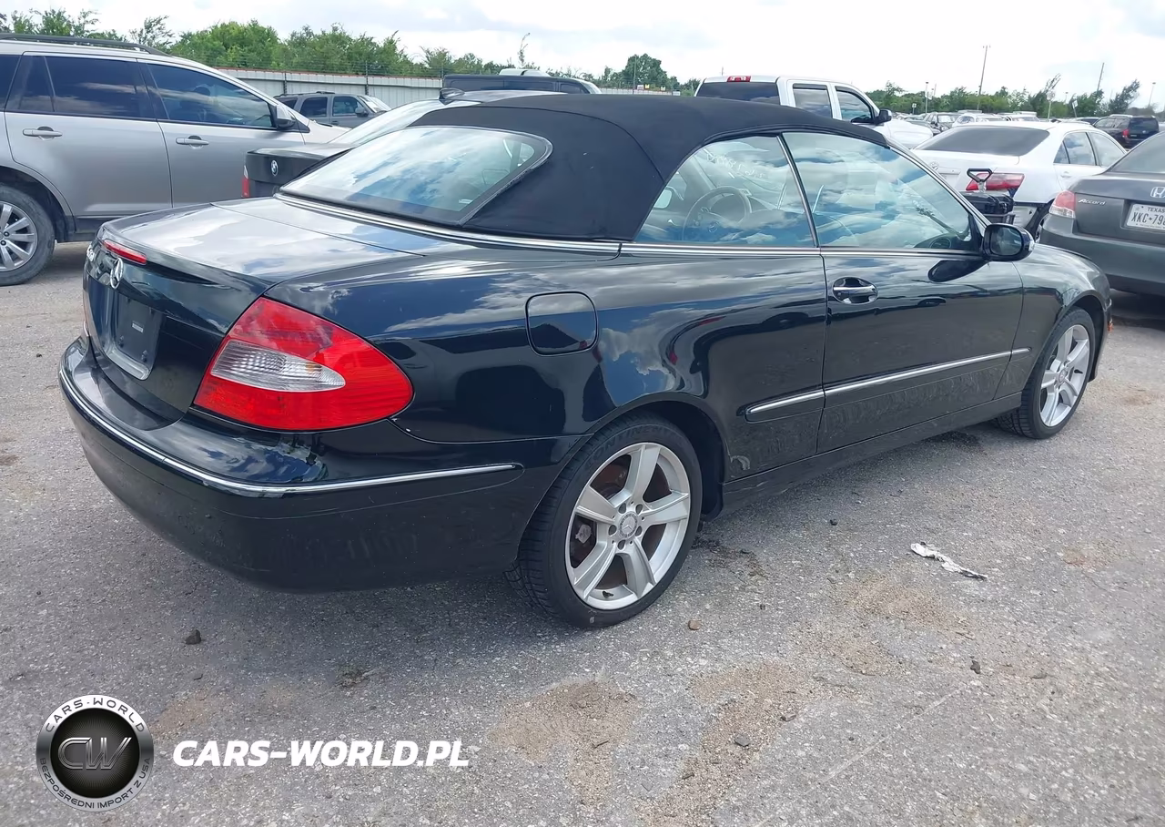 2008 Mercedes-Benz Clk 350 VIN:WDBTK56F18F236454 - 4