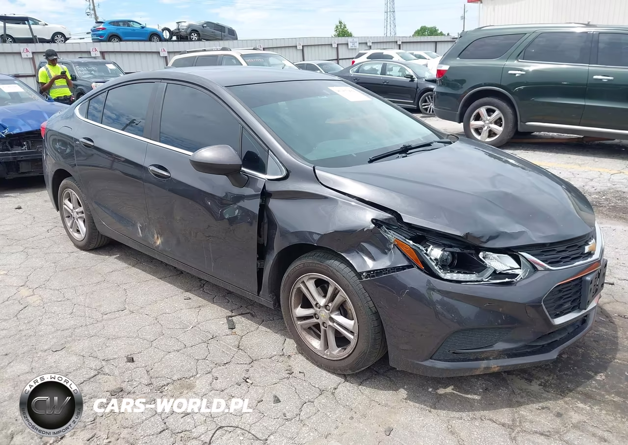 2016 Chevrolet Cruze Lt Auto – zdjęcie 1 z 16