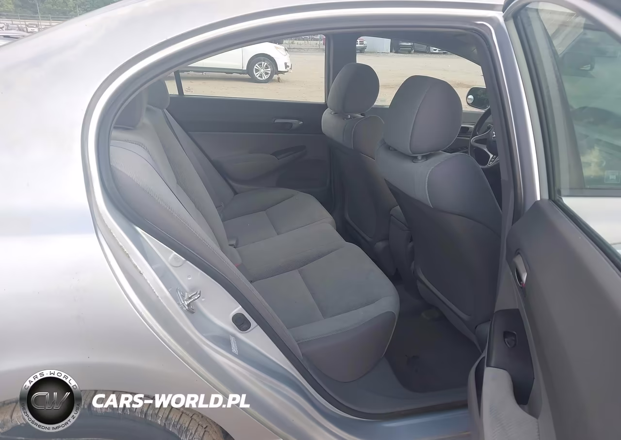 2010 Honda Civic Lx VIN:2HGFA1F51AH562813 - 8