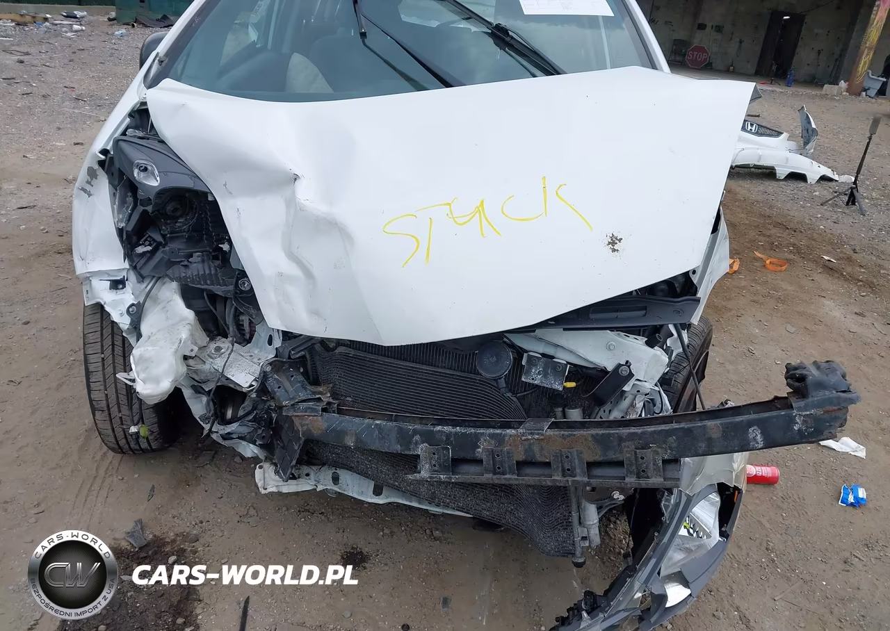 2010 Honda Fit VIN:JHMGE8H29AS003732 - 6
