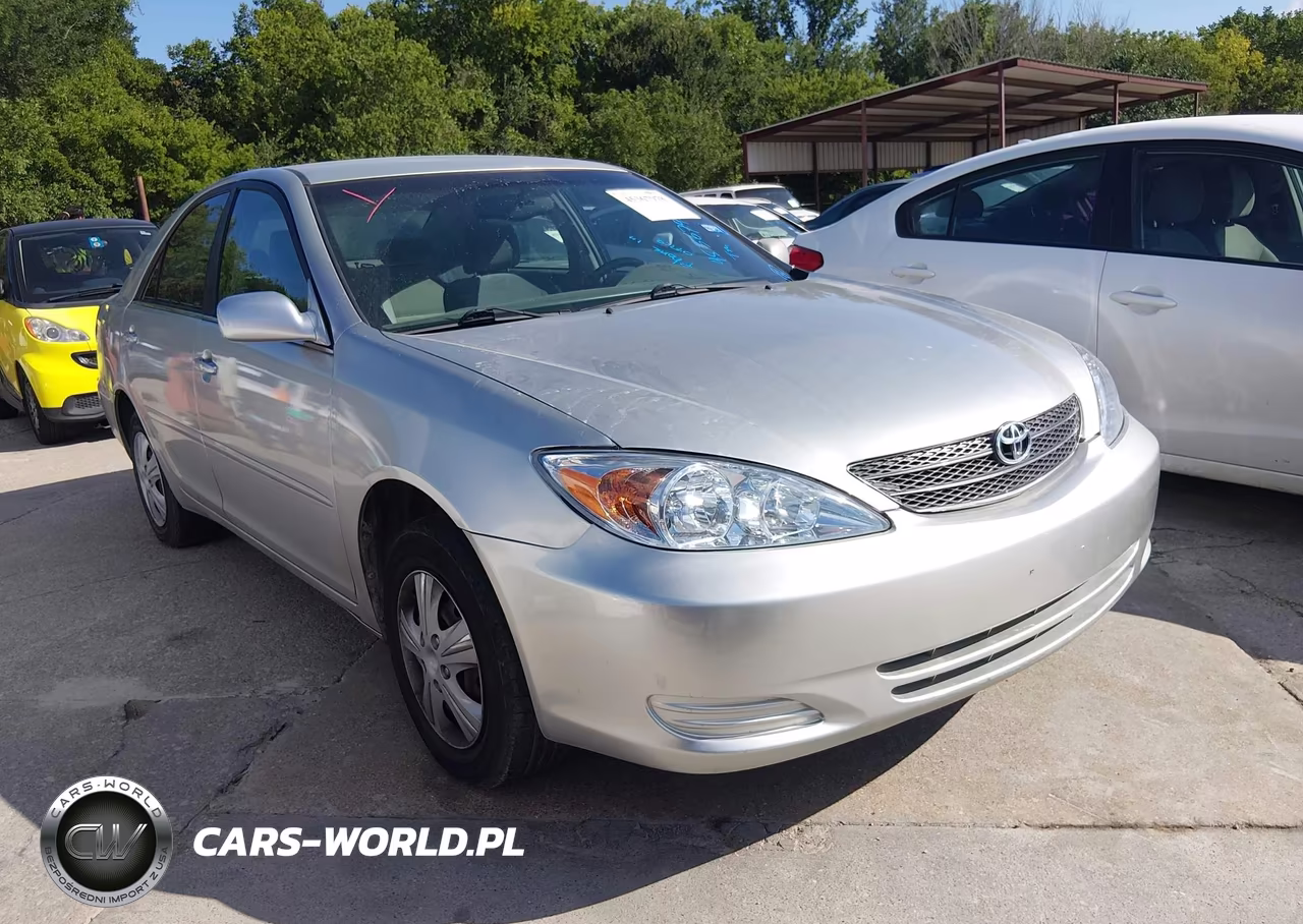 2004 Toyota Camry Le – zdjęcie 1 z 16