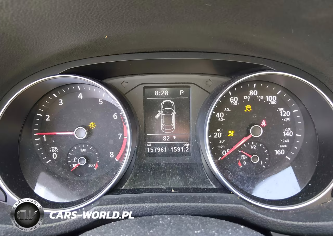 2018 Volkswagen Passat 2.0T R-Line-2.0T S VIN:1VWAA7A3XJC002483 - 7
