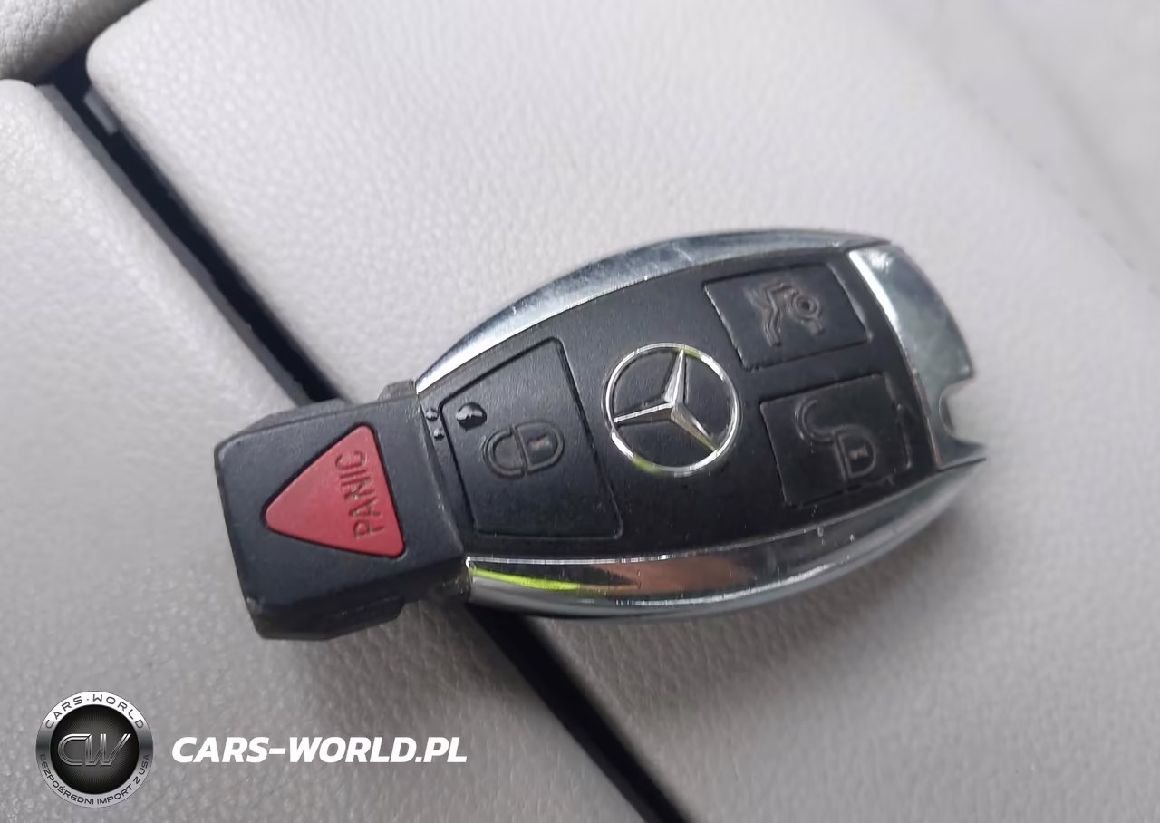 2010 Mercedes-Benz E 550 VIN:WDDHF7CB6AA197331 - 11