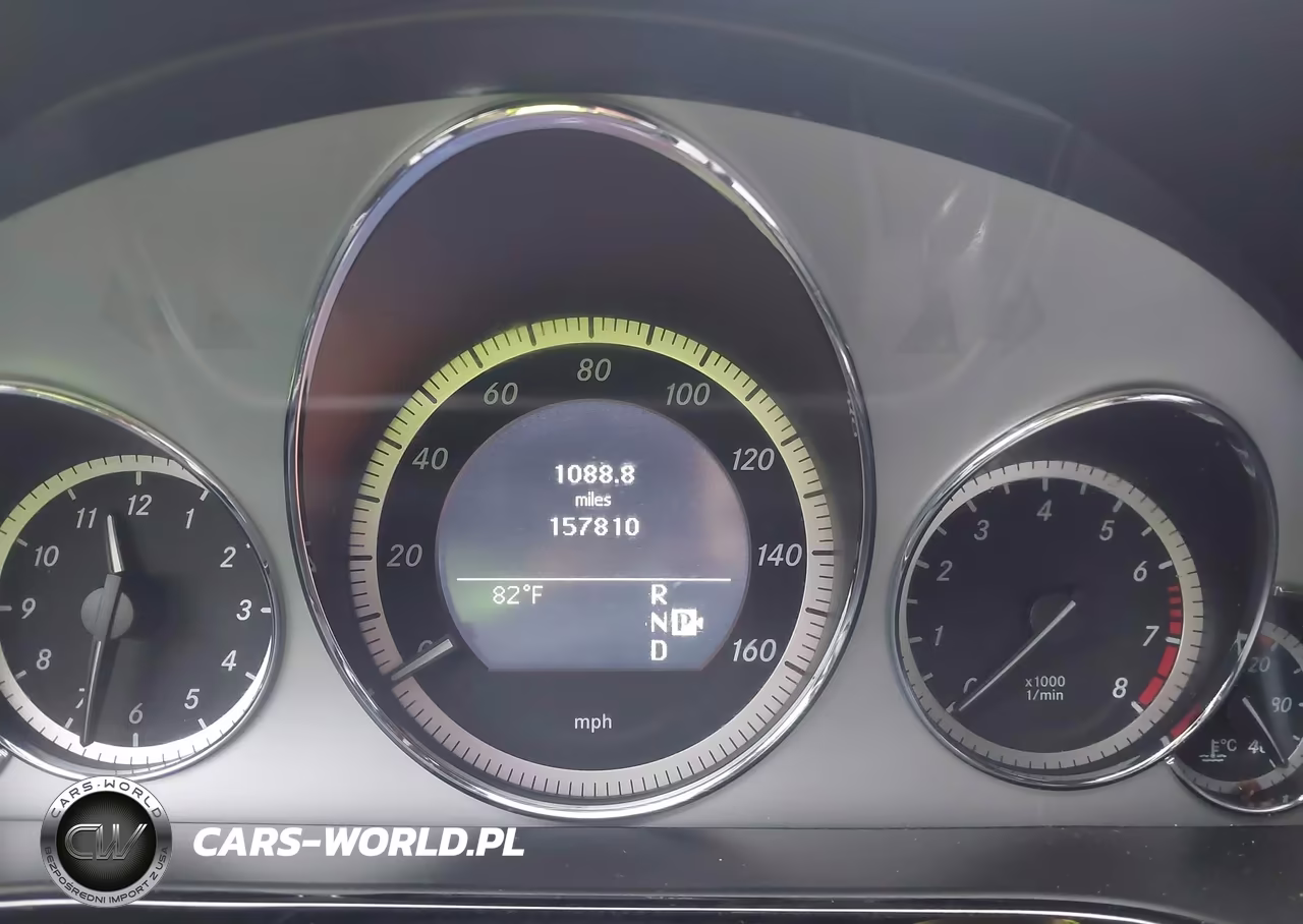 2010 Mercedes-Benz E 550 VIN:WDDHF7CB6AA197331 - 7