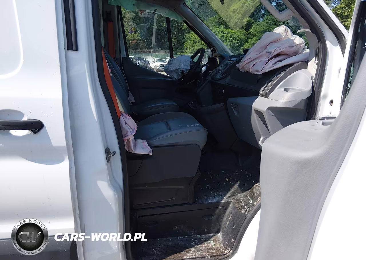 2019 Ford Transit-150 VIN:1FTYE2CM9KKB52123 - 5