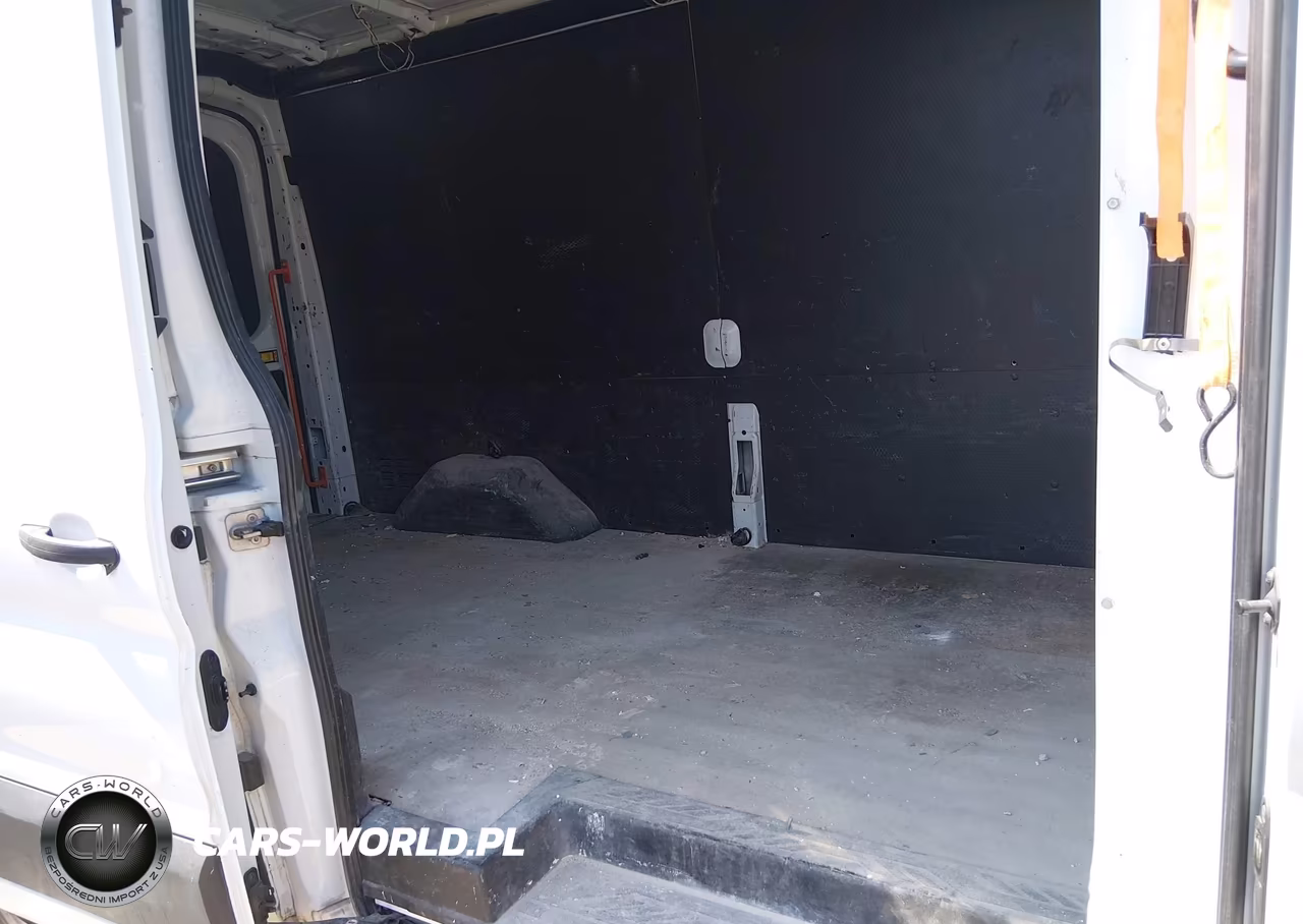 2019 Ford Transit-150 VIN:1FTYE2CM9KKB52123 - 8