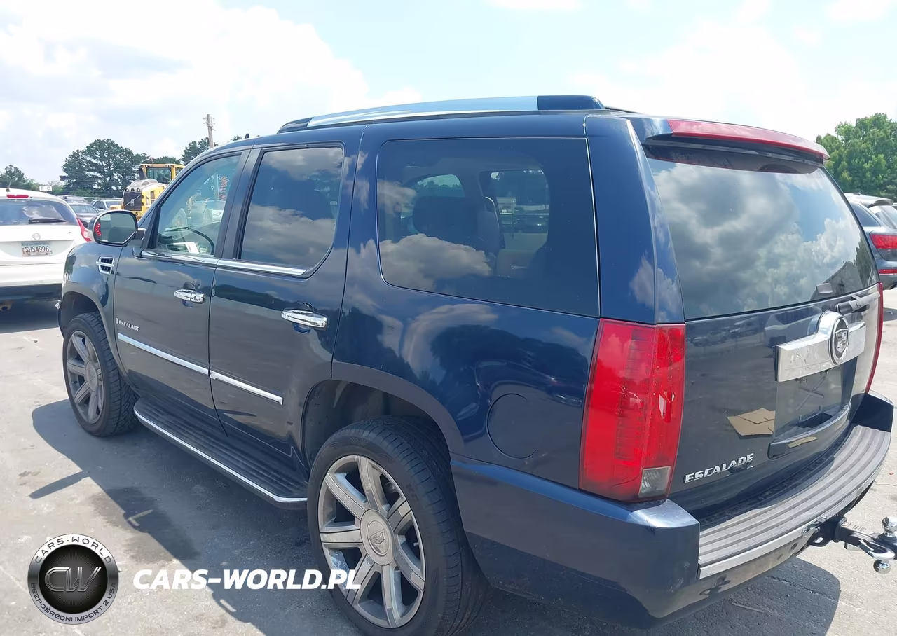 2007 Cadillac Escalade Standard VIN:1GYEC63807R268385 - 3