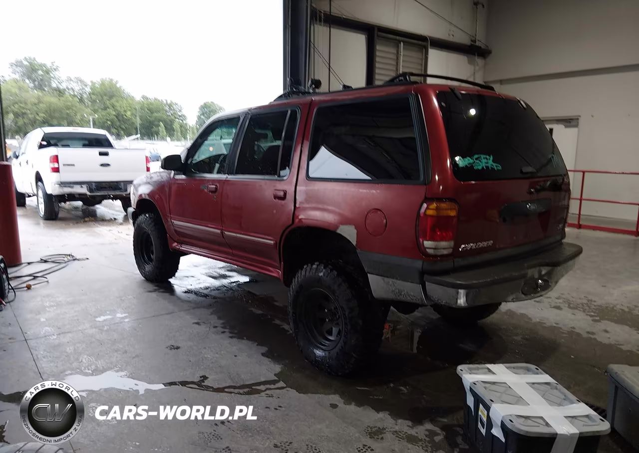 2000 Ford Explorer Xlt VIN:1FMZU73XXYZA13189 - 3