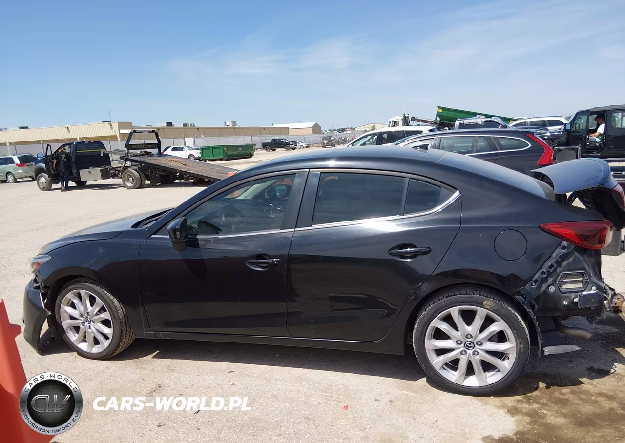 2015 Mazda Mazda3 S Grand Touring VIN:JM1BM1W38F1234569 - 14