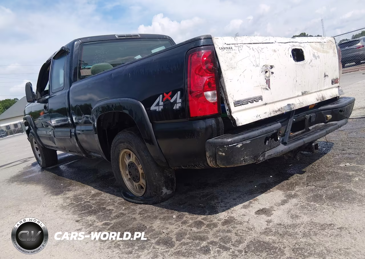 2003 Chevrolet Silverado 1500 Ls VIN:2GCEK19V731109732 - 3