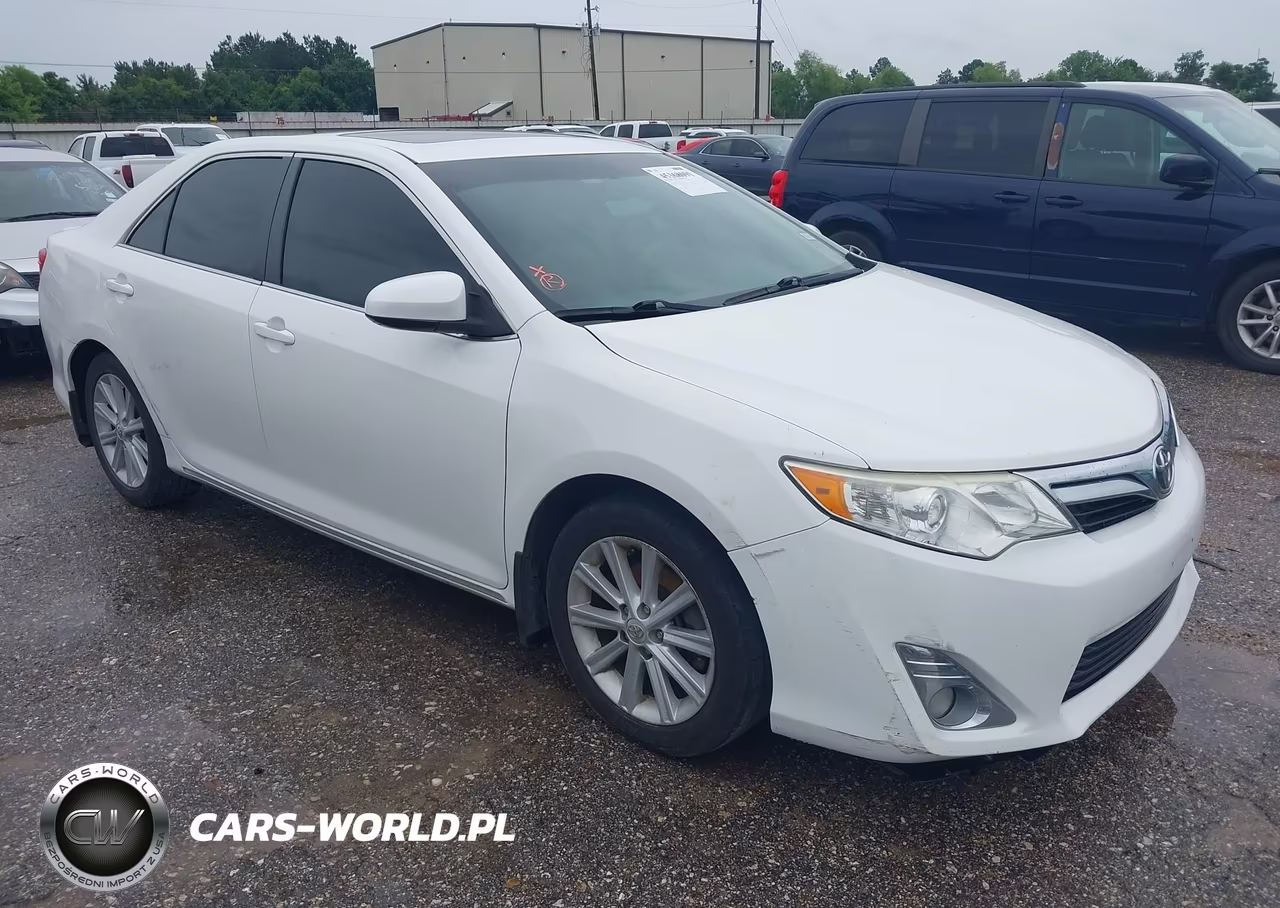 2012 Toyota Camry Xle V6 – zdjęcie 1 z 16