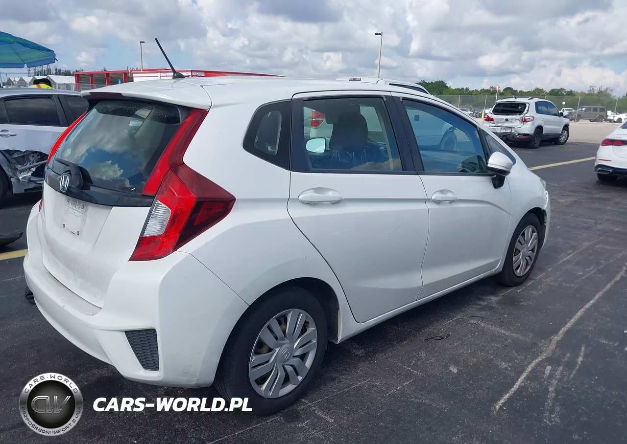 2016 Honda Fit Lx VIN:JHMGK5H50GX026328 - 4