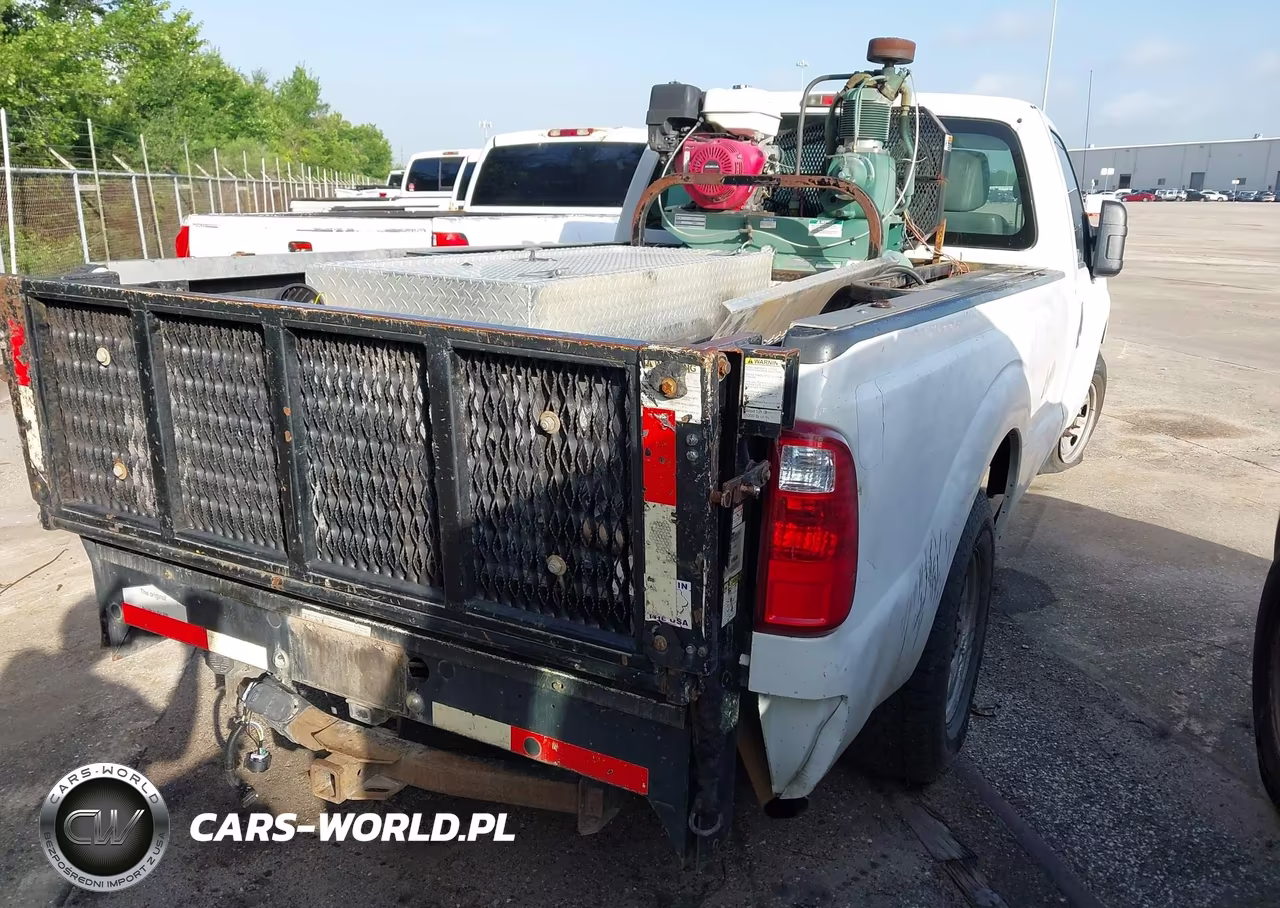 2015 Ford F-250 Xl-Xlt VIN:1FTBF2A6XFED56845 - 4
