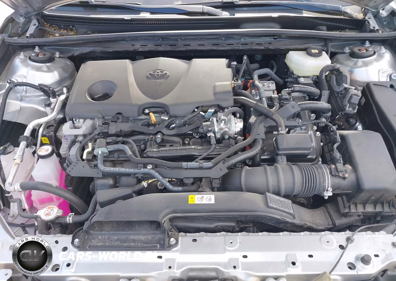 2025 Toyota Camry Le VIN:4T1DAACK2SU593658 - 10