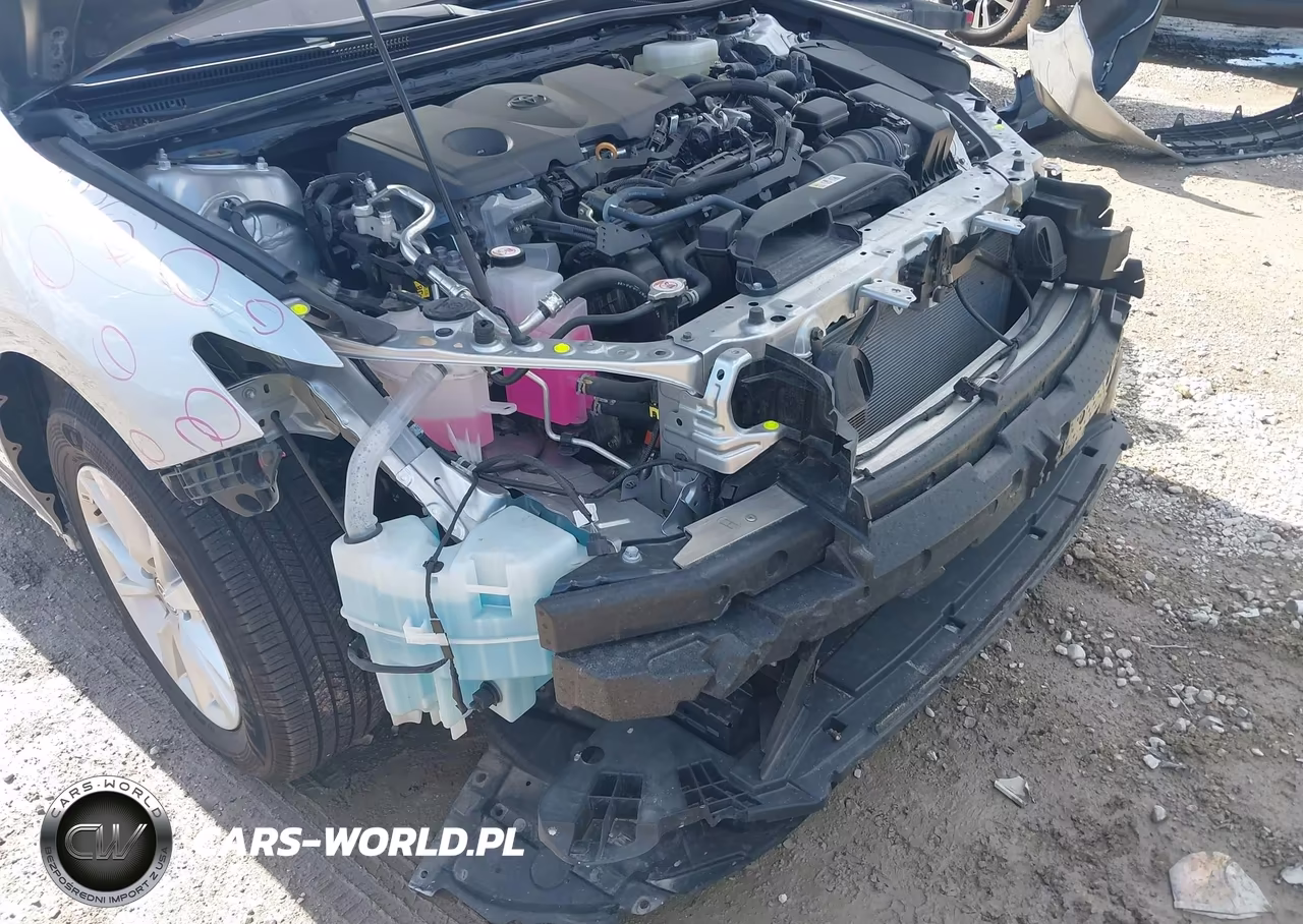 2025 Toyota Camry Le VIN:4T1DAACK2SU593658 - 6