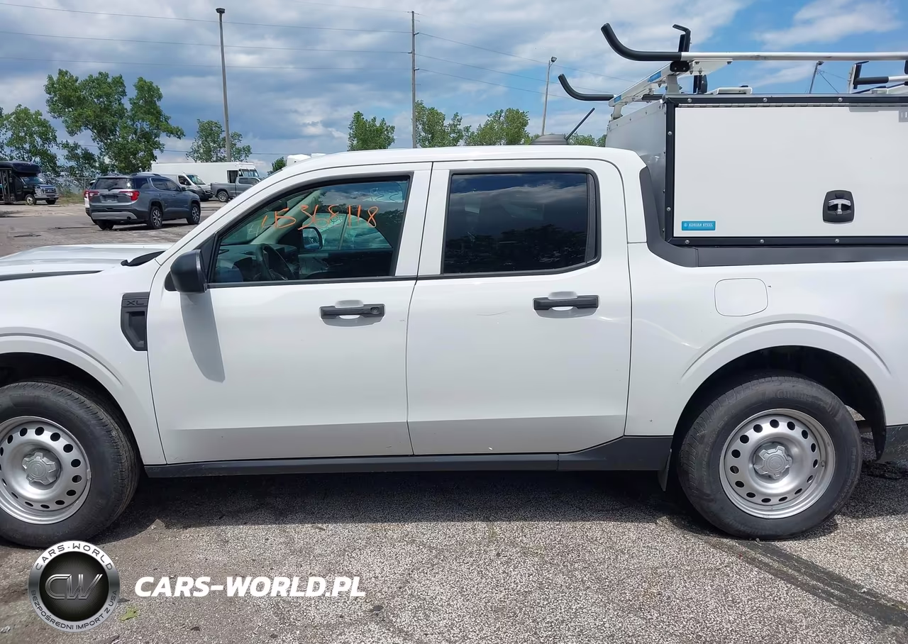 2025 Ford Maverick Xl VIN:3FTTW8B31SRA64701 - 14