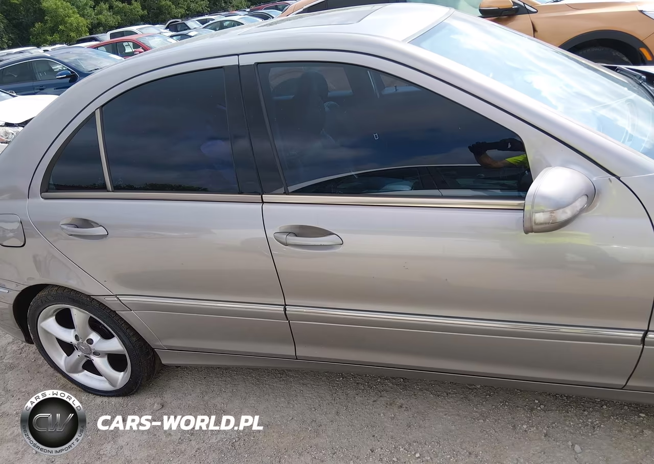 2004 Mercedes-Benz C 230 Kompressor Sport-Sport VIN:WDBRF40J24F502757 - 16