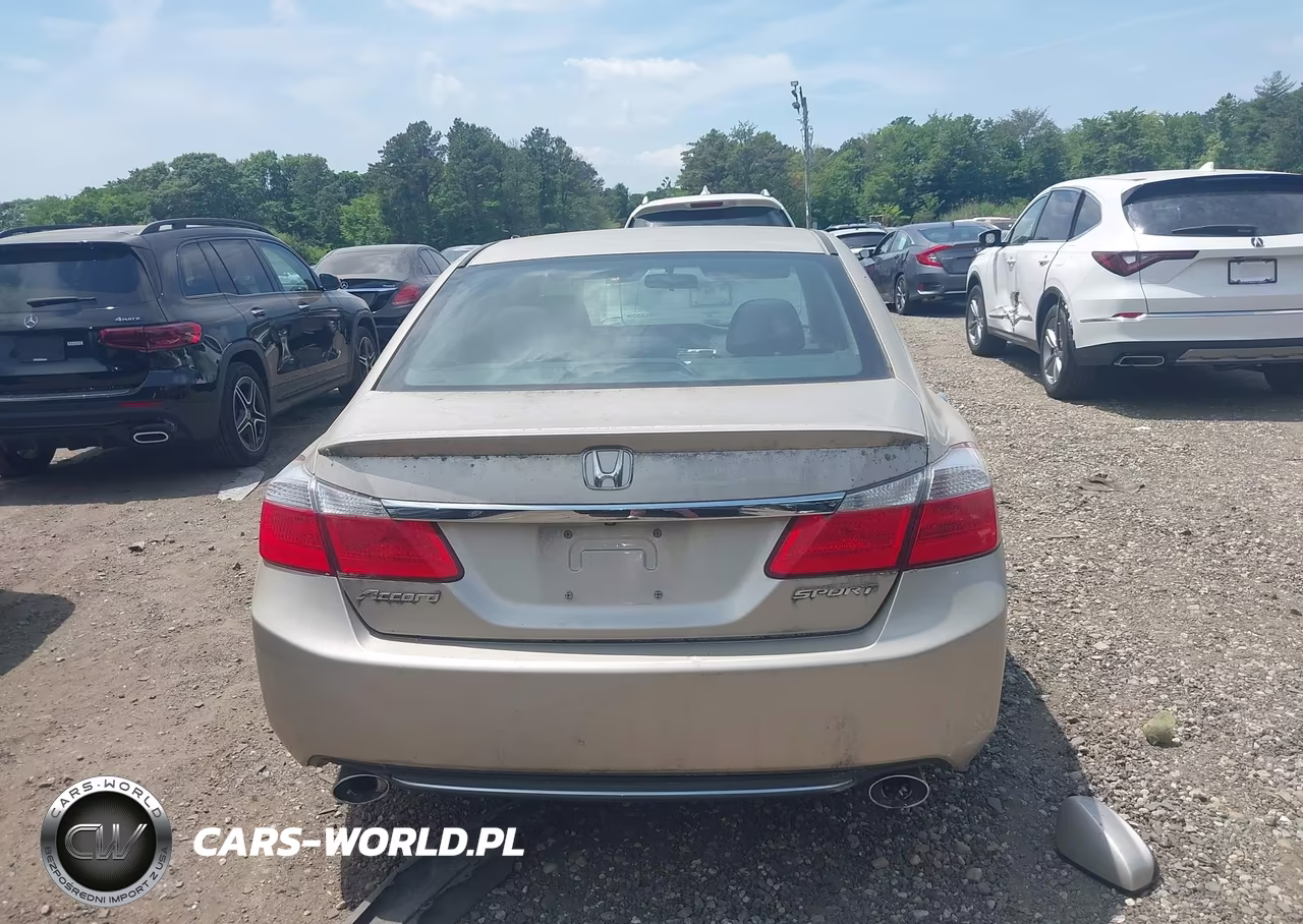 2015 Honda Accord Sport VIN:1HGCR2F59FA006482 - 16