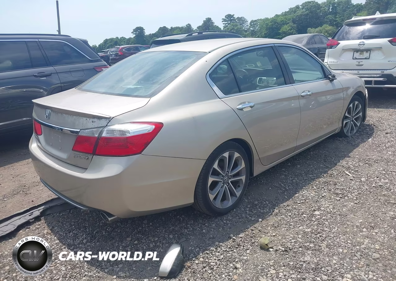 2015 Honda Accord Sport VIN:1HGCR2F59FA006482 - 4