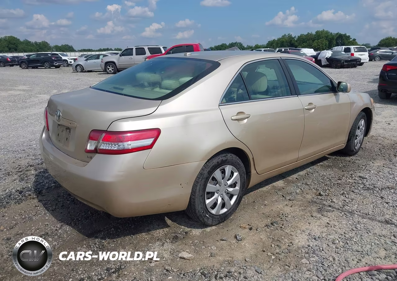 2010 Toyota Camry Le VIN:4T4BF3EK6AR033132 - 4
