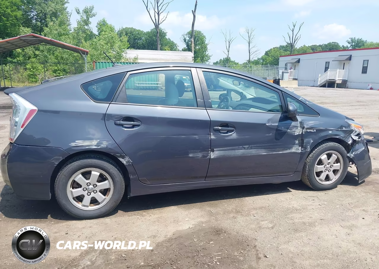 2011 Toyota Prius Three VIN:JTDKN3DU7B0273240 - 14